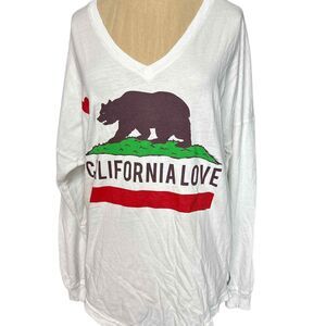 Spirit Jersey California Love Bear White. with Red Graphic NWT Size XS